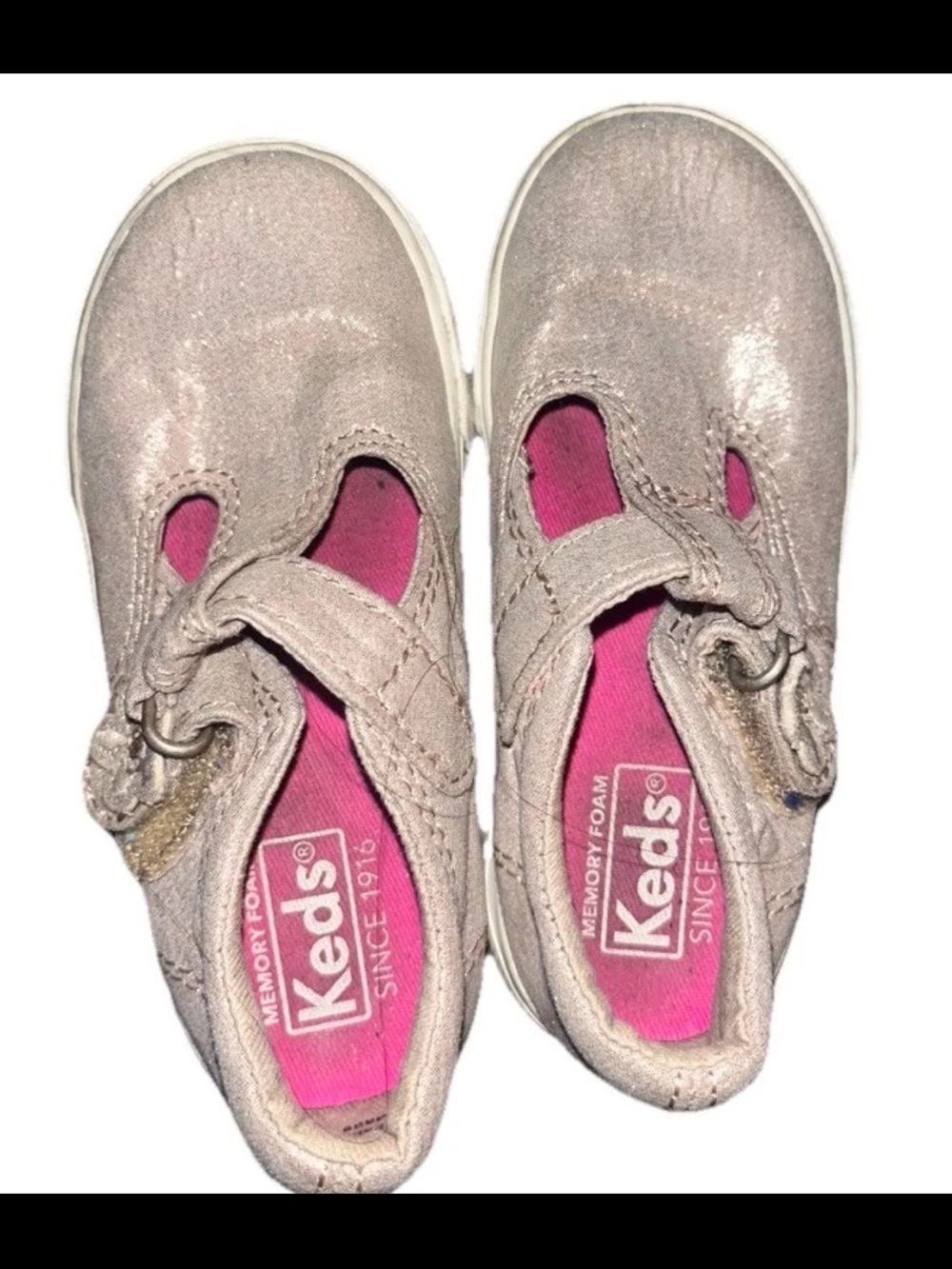 Keds Daphne T Strap Mary Jane Sneaker Gold Metalic Size 7